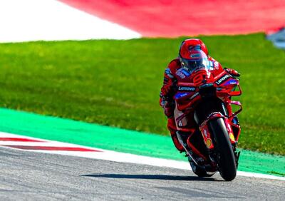 MotoGP 2025. GP di Austria. Sprint: ritorna il dominio familiare, primo Marc, secondo Alex Marquez, ritirato Pecco Bagnaia [RISULTATI]