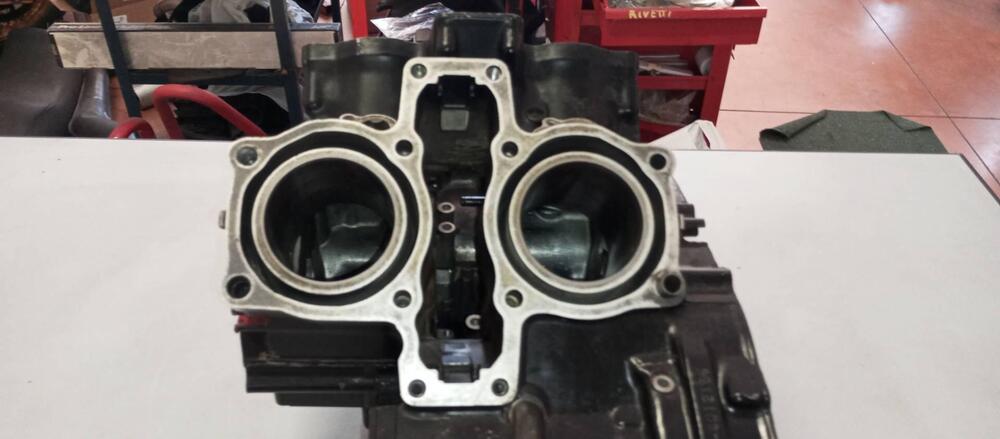 CILINDRI + PISTONI HONDA VF750C RC07 (9)