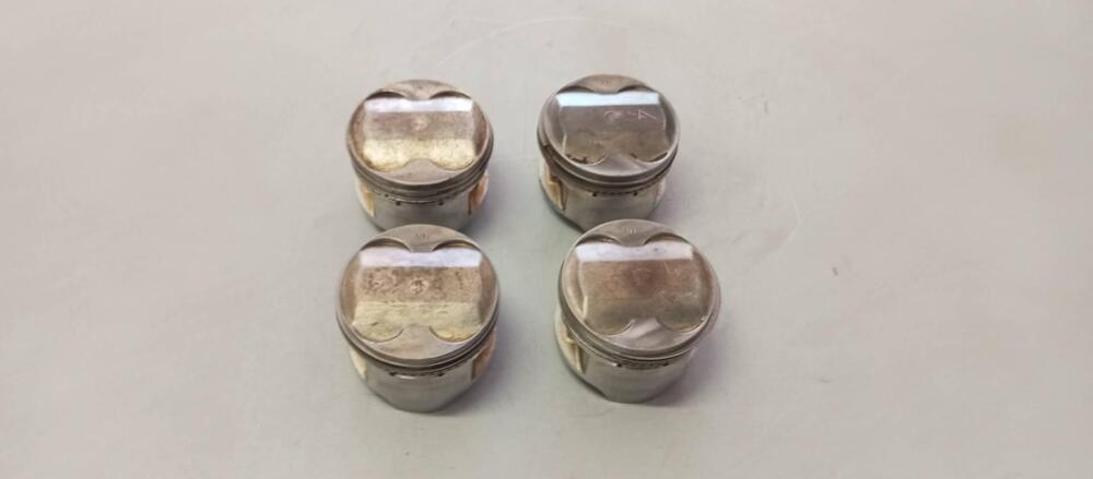 CILINDRI + PISTONI HONDA VF750C RC07 (12)