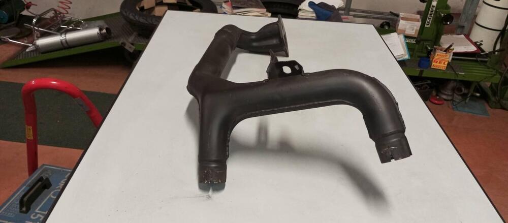Collettore di scarico Honda cx 500 turbo (3)