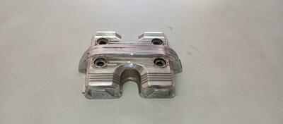 COPERCHIO VALVOLE ANTERIORE HONDA VF750C RC07