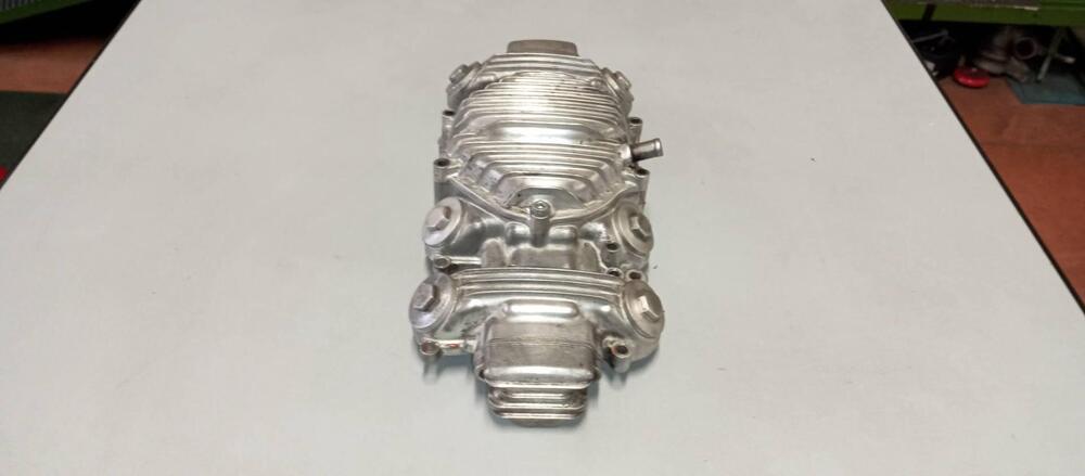 COPERCHIO VALVOLE E BILANCIERI BENELLI 500 1974 (5)