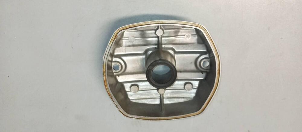 COPERCHIO VALVOLE SINISTRO HONDA CX500 TURBO (6)