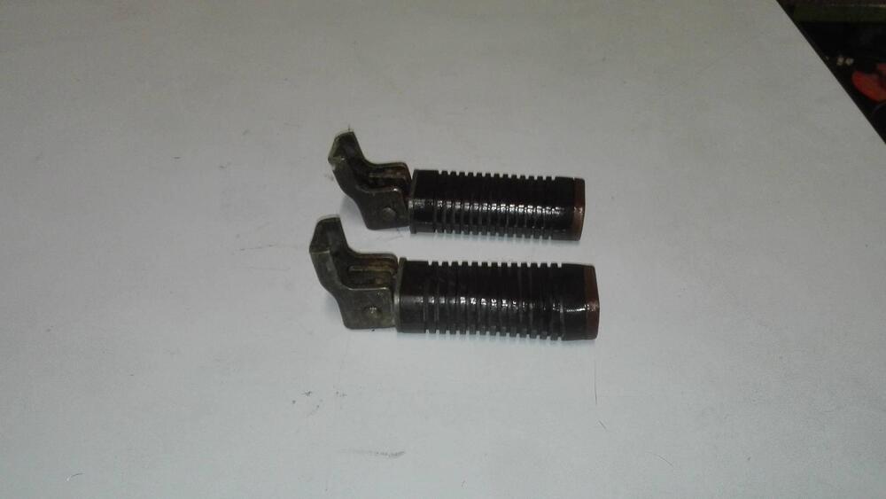 COPPIA PEDANE PASSEGGIERO PEDANE UNIVERSALI (4)