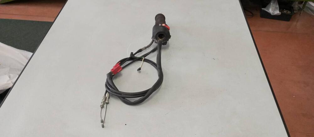 DEVIO LUCI DX HONDA VF750C RC07 (5)