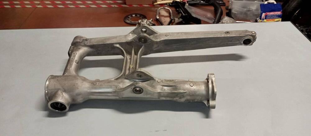 Forcellone post. Honda cx 500 turbo (8)