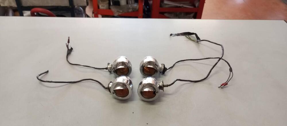 N° 4 FRECCE PER MOTO CUSTOM (2)