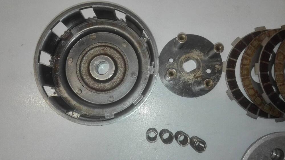 Frizione a 10 tacche Minarelli 6 marce corsa lunga (2)