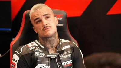 MotoGP 2025. GP di Austria. ESCLUSIVO - Aron Canet, la bulimia, il rifiuto per i tatuaggi, gli stipendi in Moto2 e SBK e l&#039;idolo: &quot;Marco Simoncelli&quot; [VIDEO]