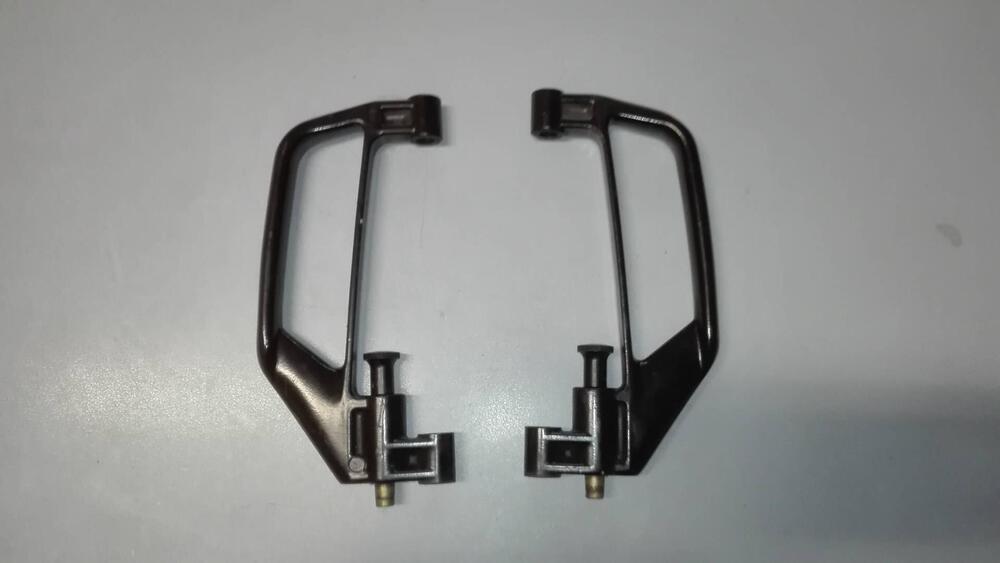 MANIGLIA PASSEGGERO DUCATI 888 (2)