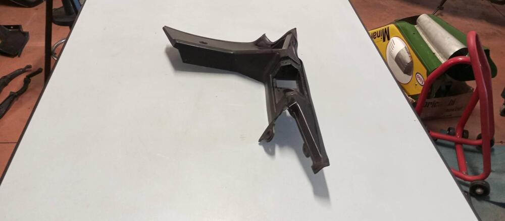 MODANATURA CUPOLINO SX HONDA CX 500 TURBO (2)