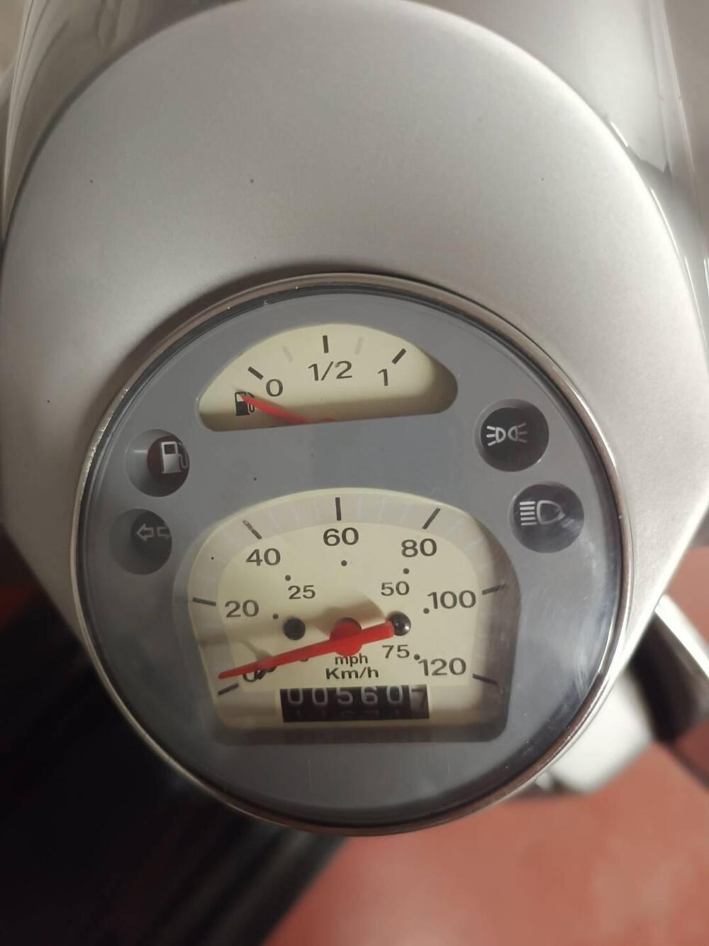 Piaggio Vespa 150 PX (1980 - 00) (4)