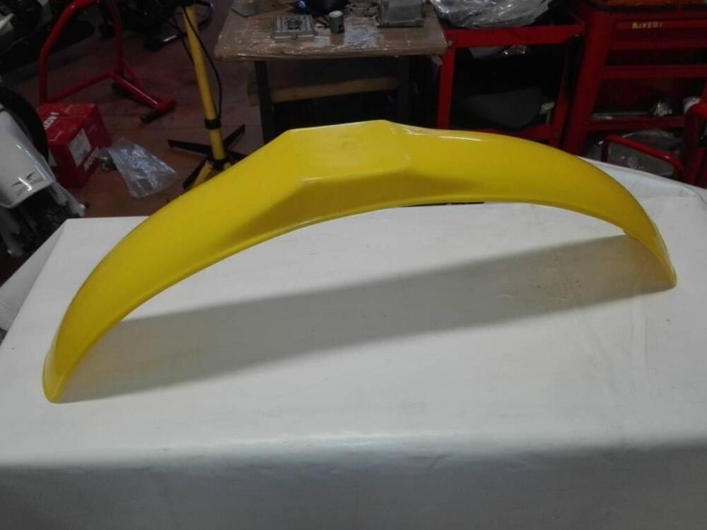 Parafango anteriore Flying Cross giallo (2)