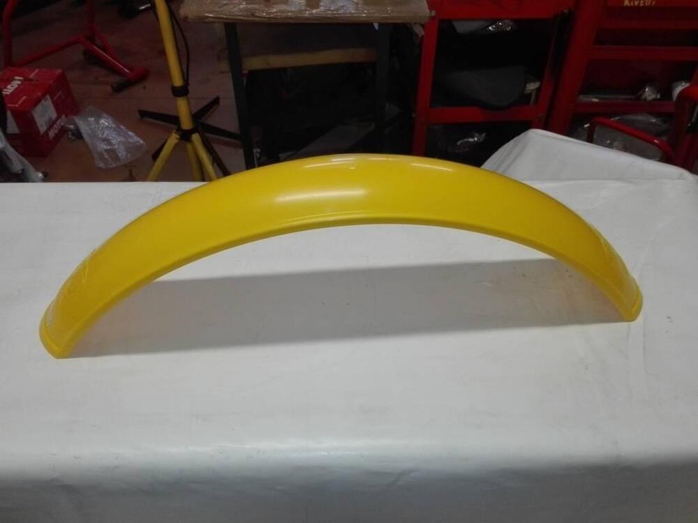 Parafango Nava mod Vip anteriore giallo (2)