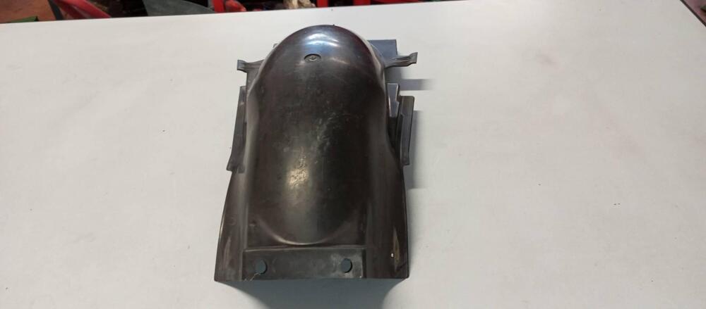 PARAFANGO POSTERIORE HONDA CX500 TURBO (4)