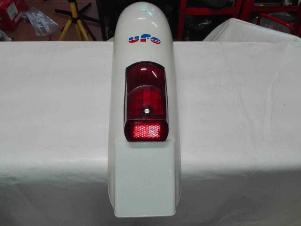 Parafango posteriore Ufo Plast bianco (3)
