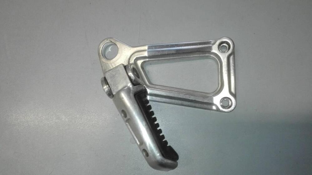 PEDANE PASSEGGIERO DUCATI851-888-SS600-SS750-SS900 (6)