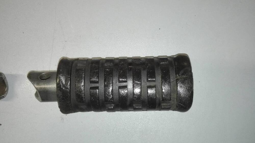 PEDANE PILOTA KAWASAKI 500 H1 MACH3 (2)