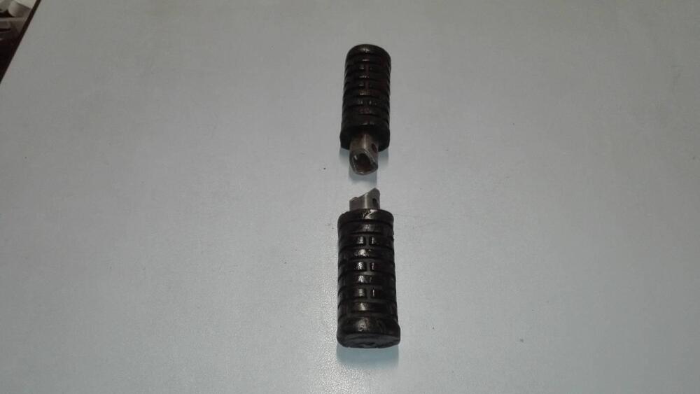 PEDANE PILOTA KAWASAKI 500 H1 MACH3 (4)