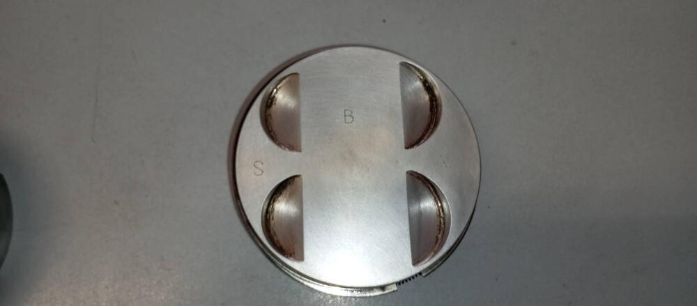 PISTONI DUCATI 748 (7)