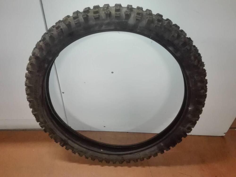 Pneumatico Bridgestone 19 pollici (3)