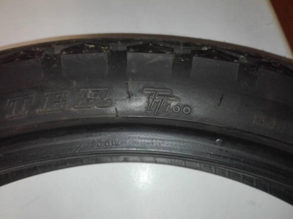 Pneumatico Dunlop anteriore 19 pollici (5)