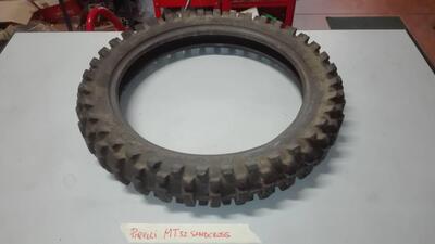 PNEUMATICO PIRELLI MT32 110.90-18