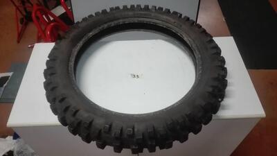 Pneumatico WEE RUBBER 100.100 x 18