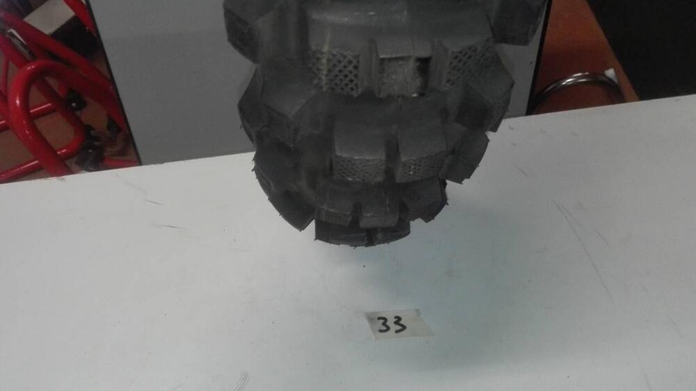 Pneumatico WEE RUBBER 100.100 x 18 (4)