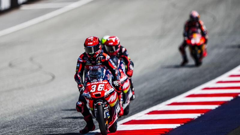 MotoGP 2025. GP di Austria. Moto3: vittoria di Angel Piqueras! Polemica per il sorpasso di David Munoz su Maximo Quiles