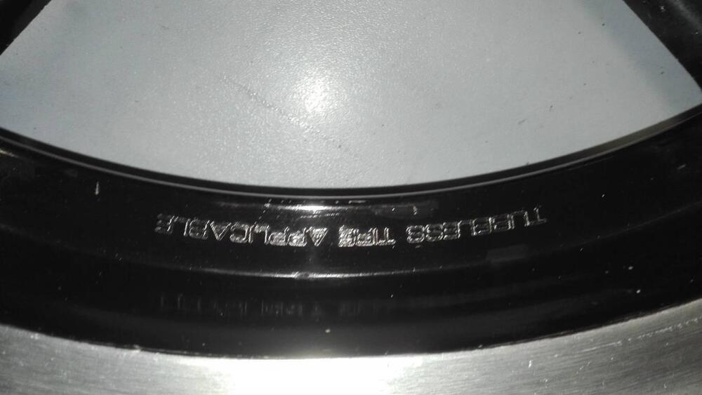 RUOTA ANTERIORE HONDA CBX 1000 (8)