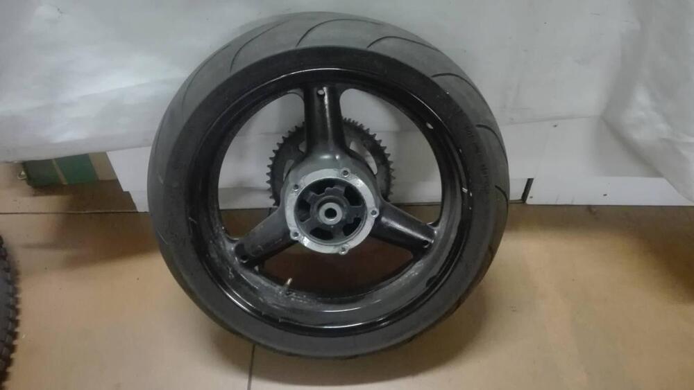 Ruota posteriore Suzuki Bandit 650 (2)