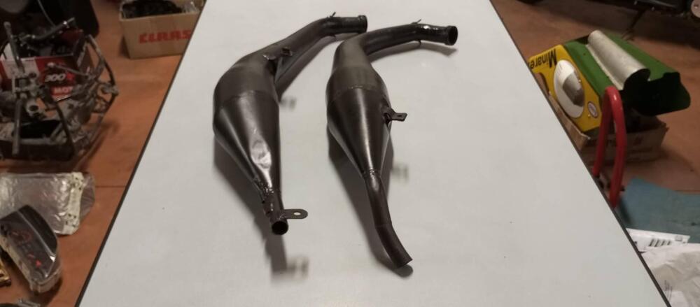 SCARICHI COMPETIZIONE SUZUKI O APRILIA 250 (2)