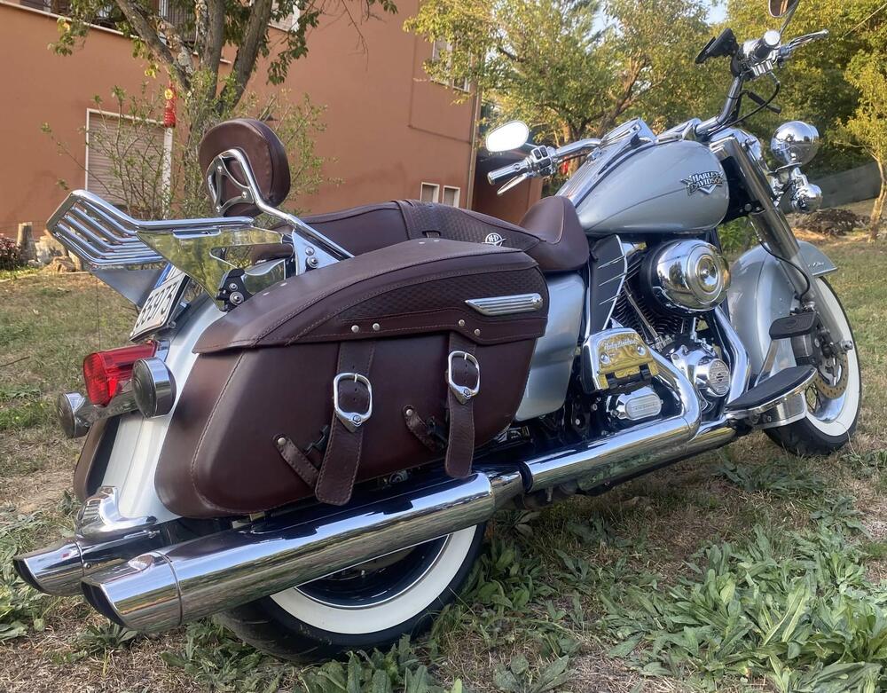 Harley-Davidson 103 Road King Classic (2011 - 13) - FLHRC (5)