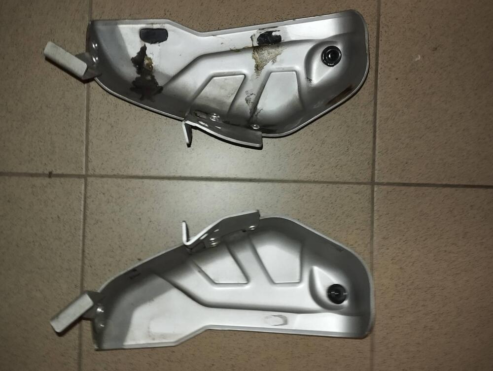 Paracilindri usati per BMW GS 1200 LC. Givi (2)