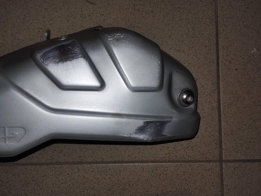 Paracilindri usati per BMW GS 1200 LC. Givi (4)