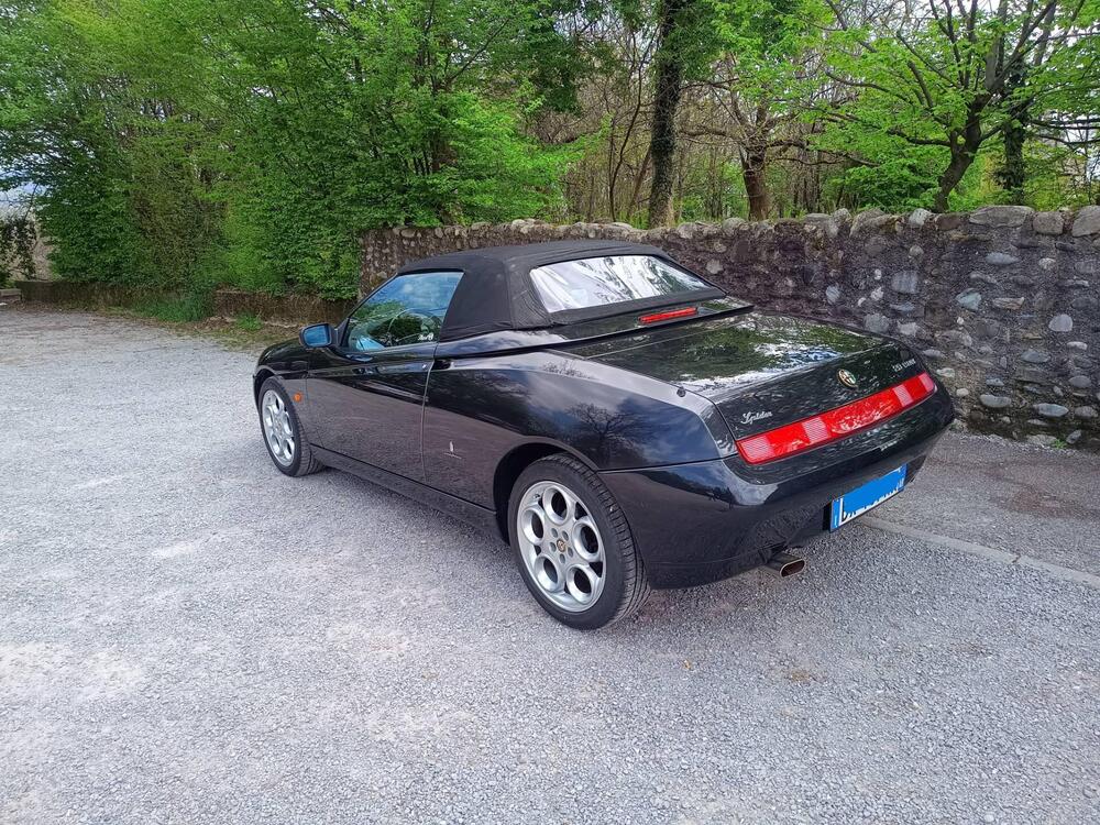 Alfa Romeo spider  d'epoca a Bergamo (5)