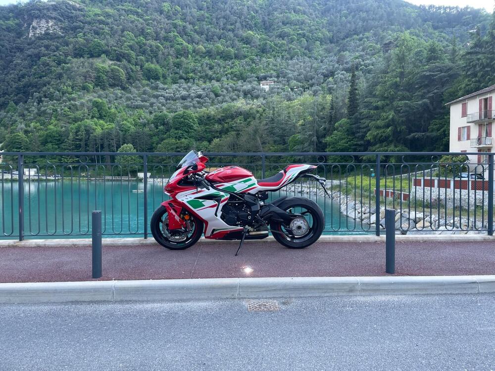 MV Agusta F3 800 RC (2022 - 25) (2)
