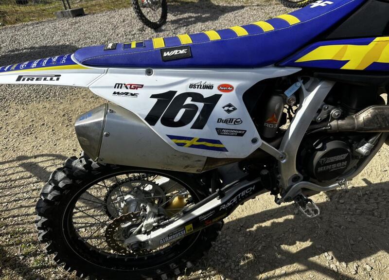 E lo ha fatto con lo scarico di serie! Umilt&agrave;? Mah. Al momento solo HGS ha sviluppato qualcosa di aftermarket... magari &egrave; in attesa dell&#039;Akrapovic