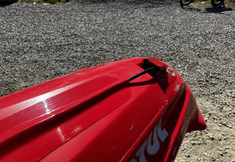 Un LED che indica il regime ideale per partire a bomba