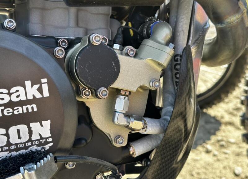 Cosa da motori ufficiali. Radiatore dell&#039;olio in 3,2,1...