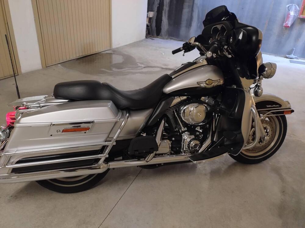 Harley-Davidson 1450 Electra Glide Ultra Classic (2003 - 05) - FLHTCUI (3)