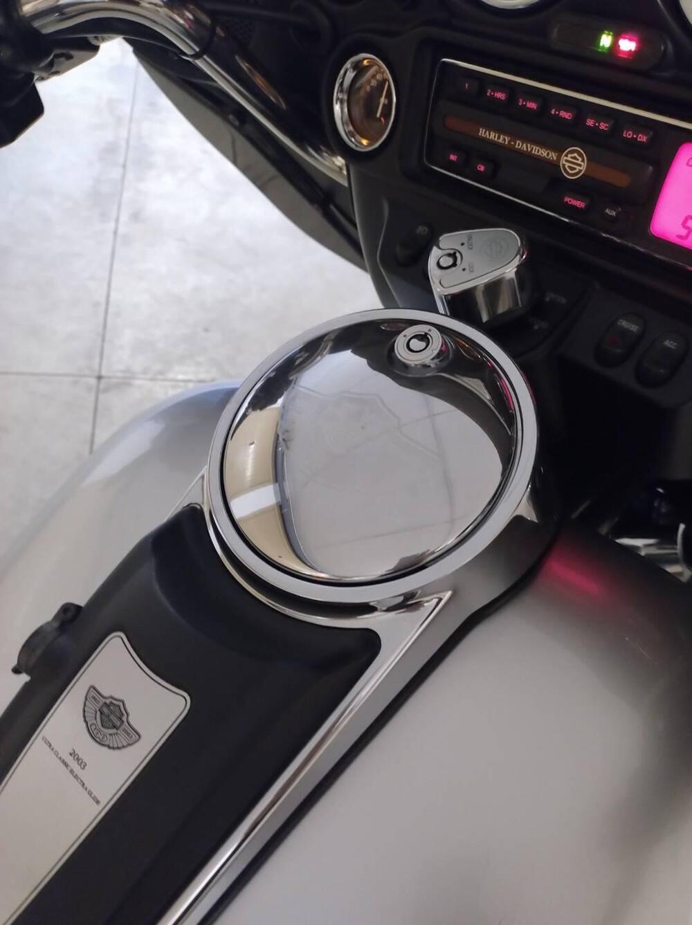 Harley-Davidson 1450 Electra Glide Ultra Classic (2003 - 05) - FLHTCUI (7)