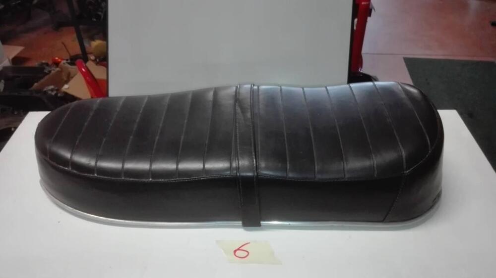 Sella Suzuki Titan 500