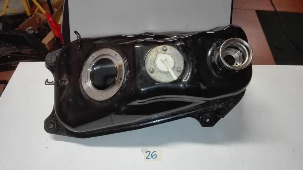 Serbatoio carburante Suzuki Burgman 400 2004 (3)
