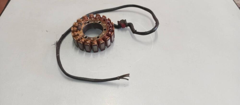 STATORE HONDA VF750C RC07 (3)