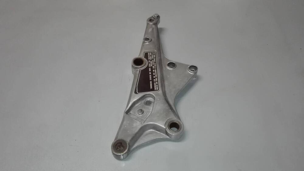 SUPPORTO PEDANA DESTRA HONDA CBX 1000 (3)