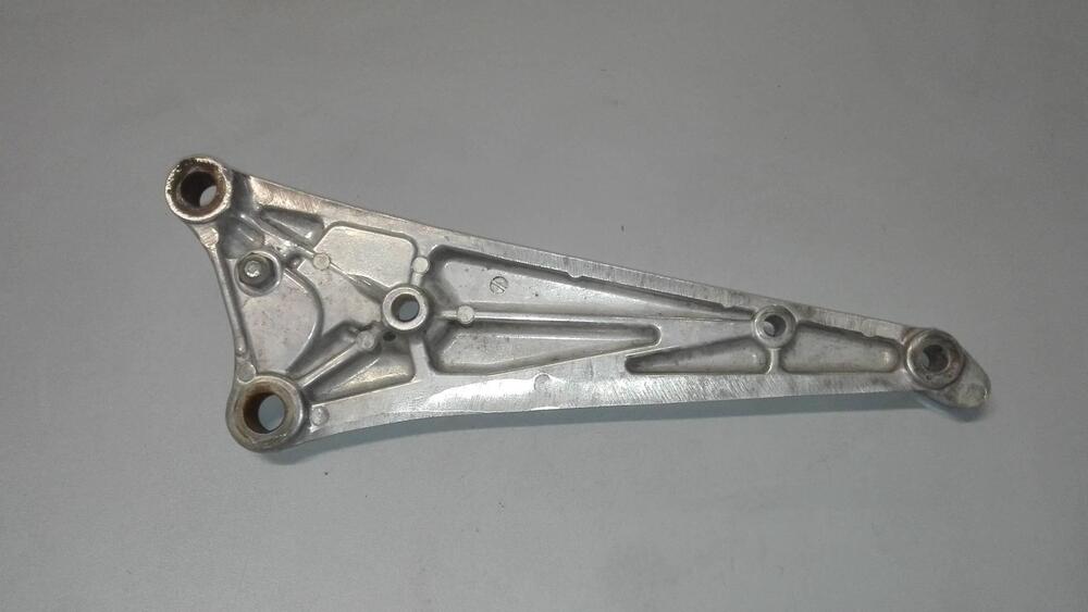 SUPPORTO PEDANA SINISTRA HONDA CBX 1000 (6)