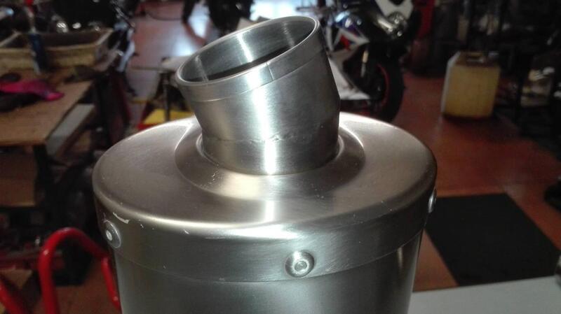 Terminale di scarico per Yamaha R1 TECNIX (6)