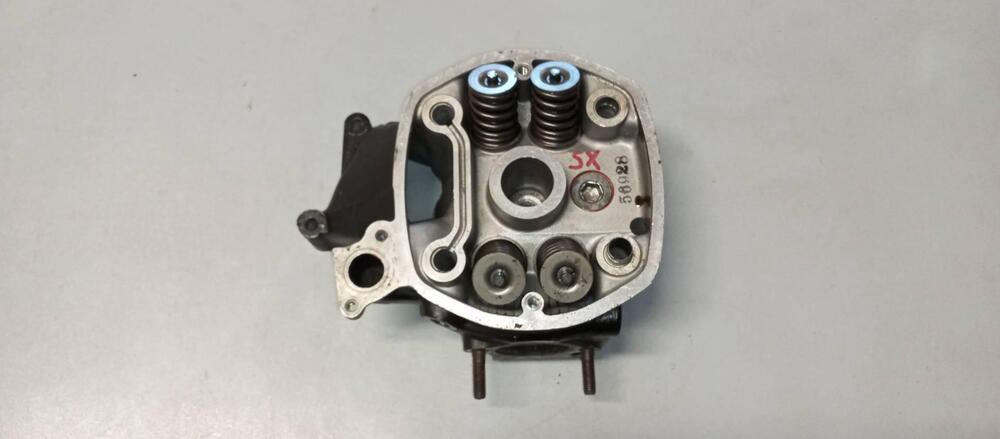 TESTA SINISTRA HONDA CX500 TURBO (6)